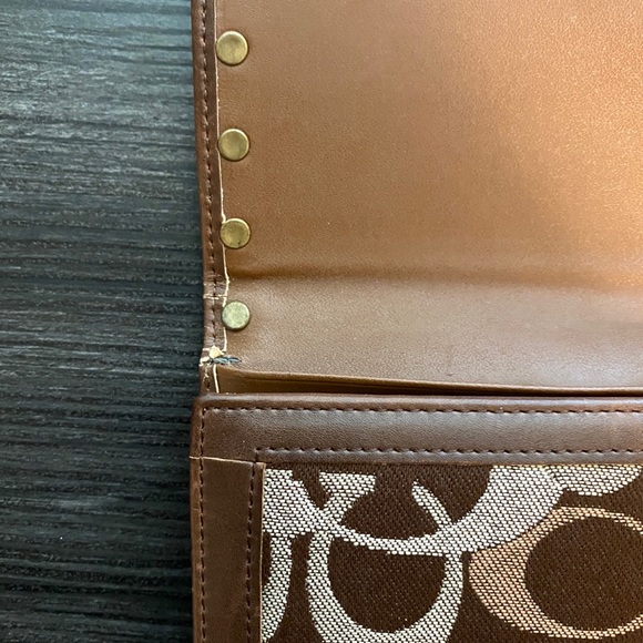 Coach Wallet - Picture 4 of 7